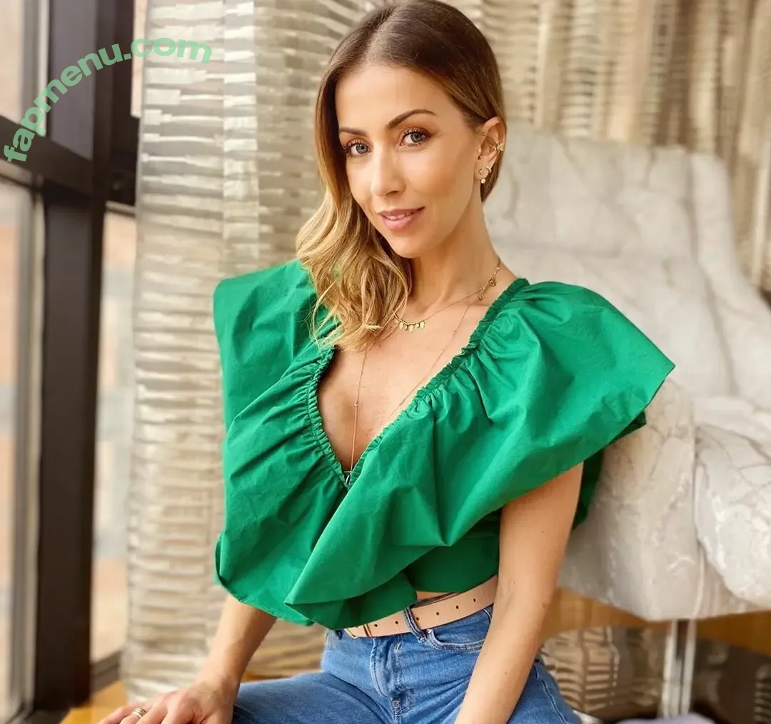 Laura Figueiredo nude photo #0010 (laurafigueiredooficial)