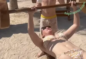 Laura Hamilton / laurahamiltontv nude photo #0162