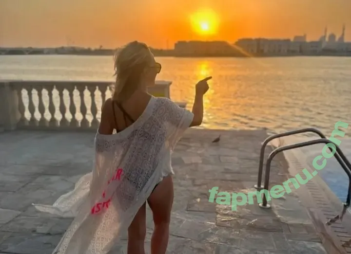 Laura Hamilton nude photo #0201 (laurahamiltontv)