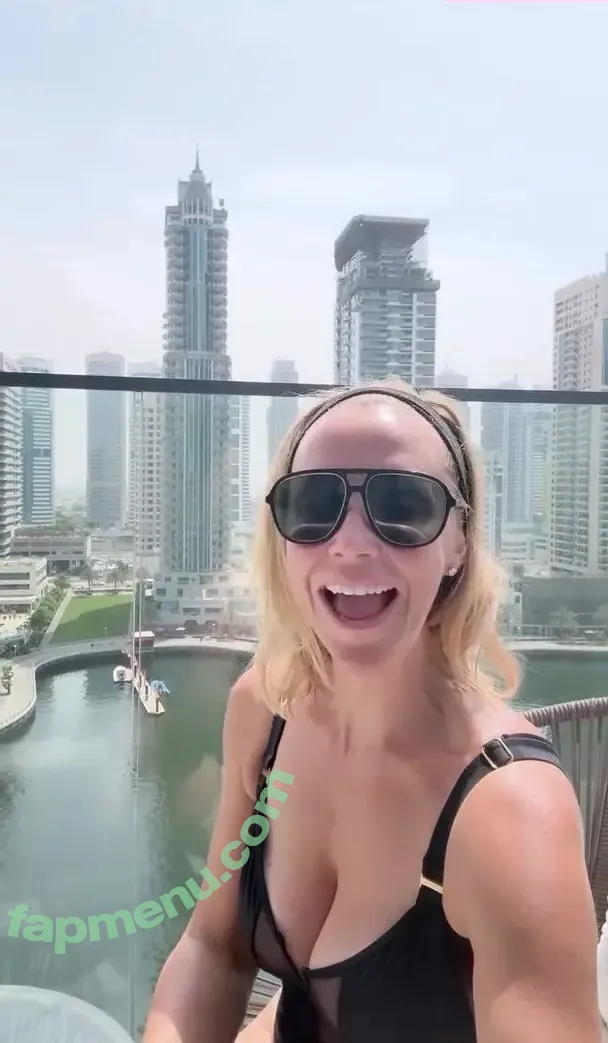 Laura Hamilton nude photo #0229 (laurahamiltontv)