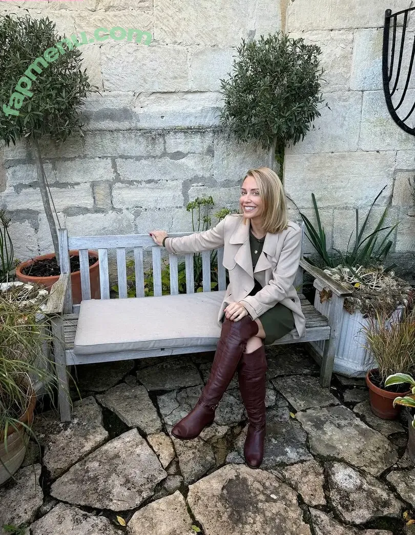 Laura Hamilton nude photo #0253 (laurahamiltontv)