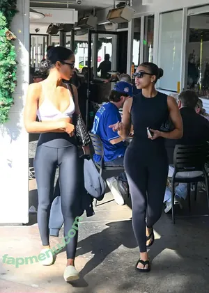 Laura Harrier / LauraHarrier nude photo #0432