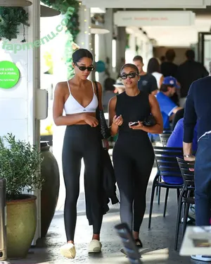 Laura Harrier / LauraHarrier nude photo #0437