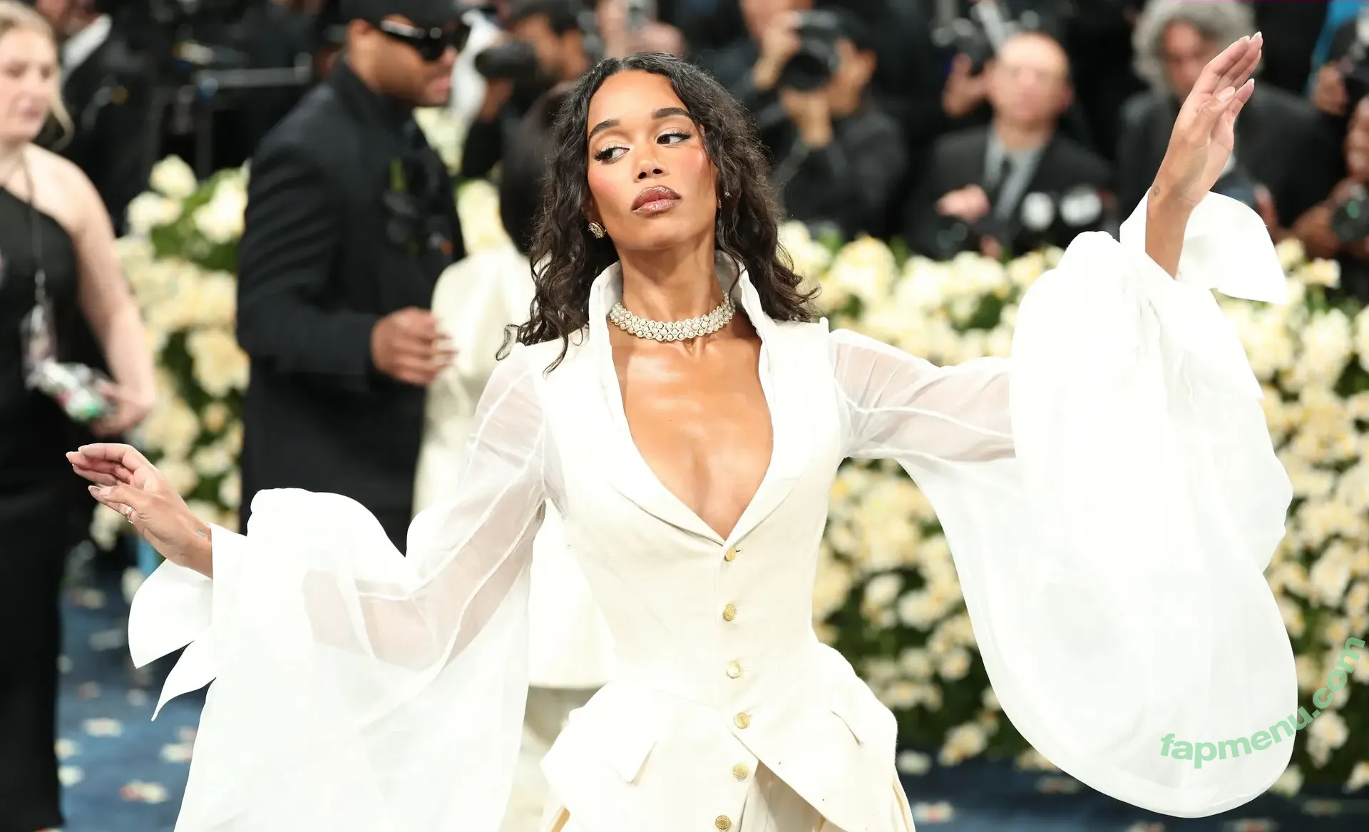 Laura Harrier nude photo #0356 (LauraHarrier)