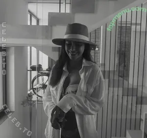 Laura Hofmann / lauramahofmann nude photo #0071