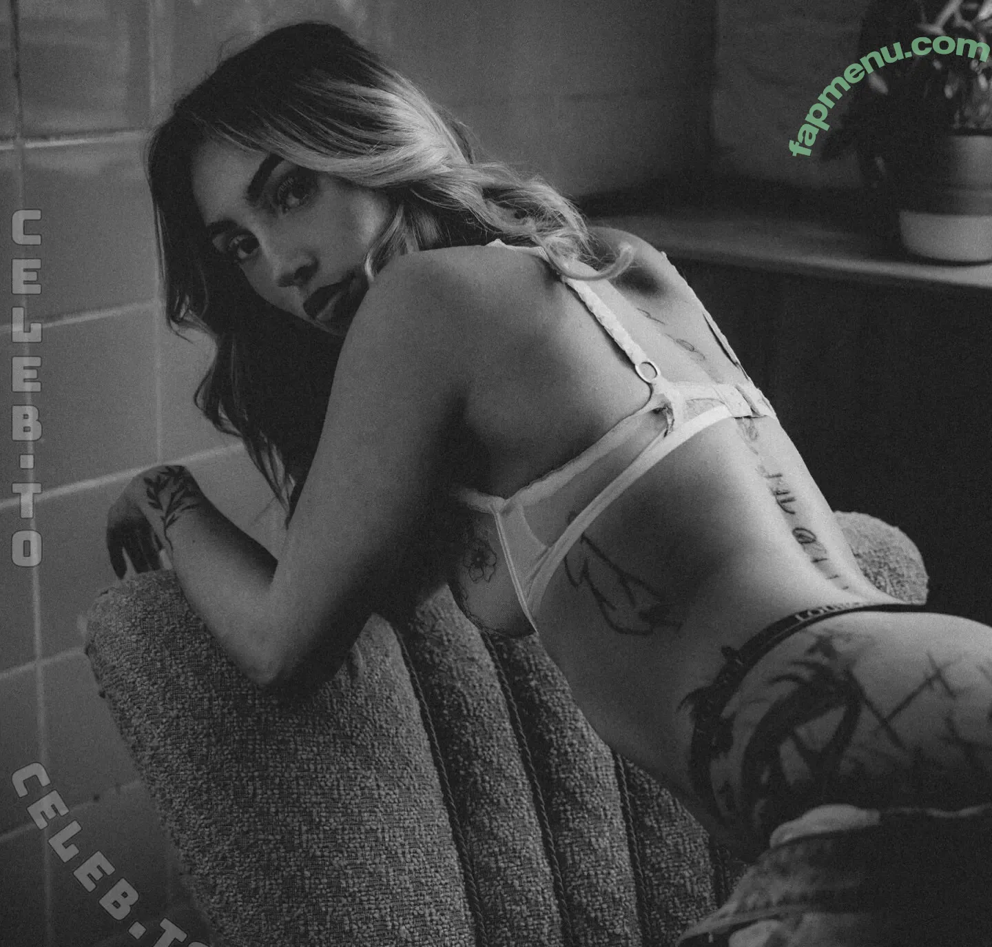 Laura Hummer nude photo #0084 (loryhmr__)