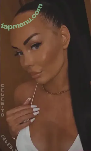 Laura J / lauraj.__ / lmj037 nude photo #0035