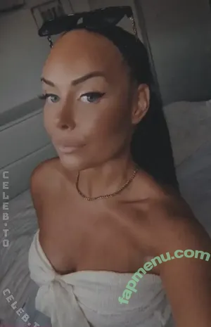 Laura J / lauraj.__ / lmj037 nude photo #0037