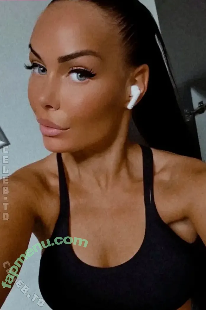 Laura J nude photo #0009 (lauraj.__ / lmj037)