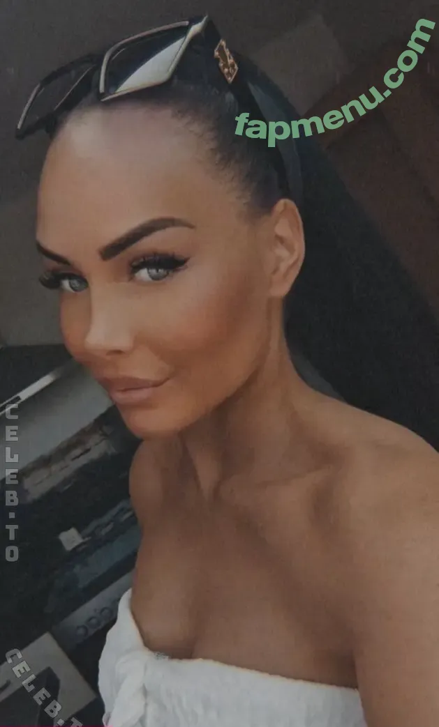 Laura J nude photo #0030 (lauraj.__ / lmj037)