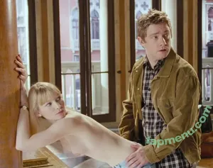Laura Linney / itsmelauralinney nude photo #0008