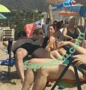 Laura Llobet / lauritzzzen nude photo #0021