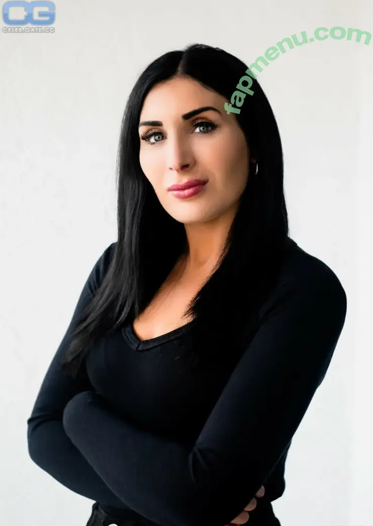 Laura Loomer nude photo #0034 (loomerfanclub)
