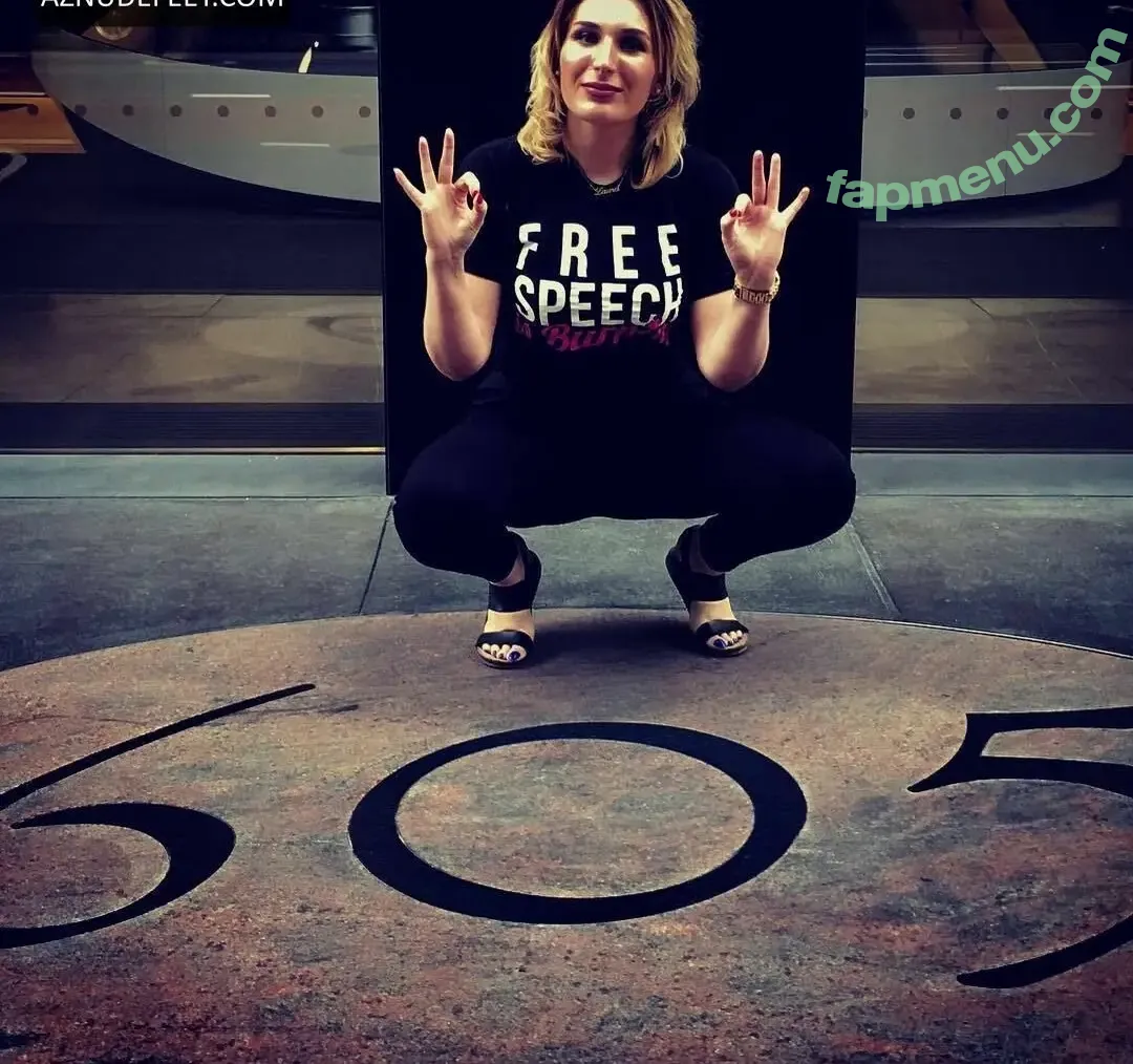 Laura Loomer nude photo #0043 (loomerfanclub)