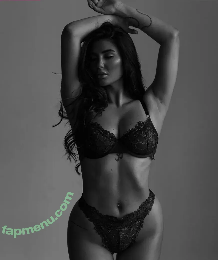 Laura Mania nude photo #0007 (laurachesnok)