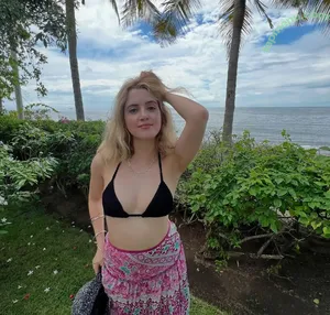 Laura Marano / lauramarano nude photo #0215