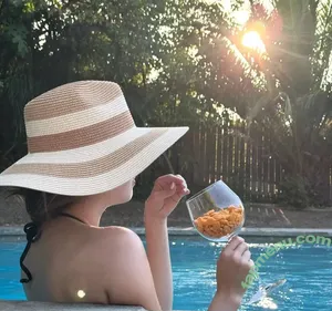 Laura Marano / lauramarano nude photo #0275