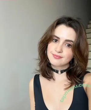 Laura Marano / lauramarano nude photo #0284
