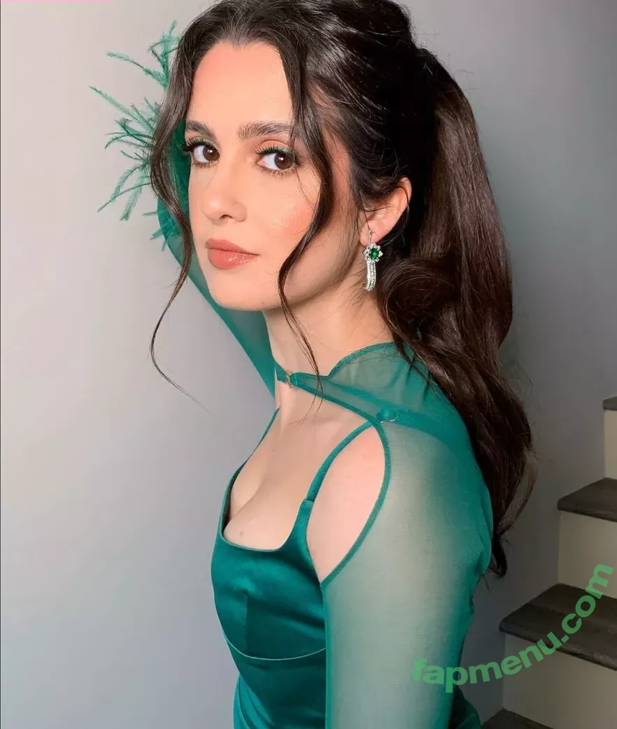 Laura Marano nude photo #0006 (lauramarano)