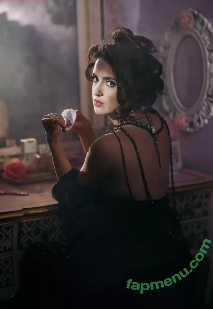 Laura Marano nude photo #0079 (lauramarano)