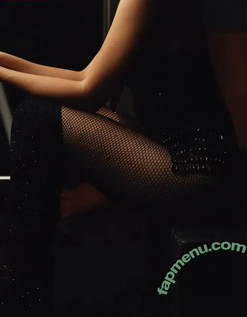 Laura Marano nude photo #0264 (lauramarano)