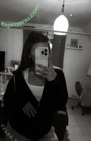 Laura Marie Röhrig / lauraaroehrig / lauraroehrig / xlauraroehrig nude photo #0098