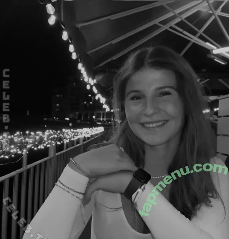 Laura Marie Röhrig nude photo #0111 (lauraaroehrig / lauraroehrig / xlauraroehrig)