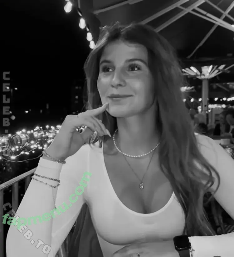 Laura Marie Röhrig nude photo #0114 (lauraaroehrig / lauraroehrig / xlauraroehrig)