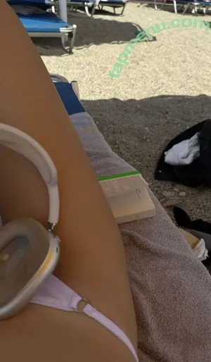 Laura Marie Soons / laurachesnok nude photo #0064