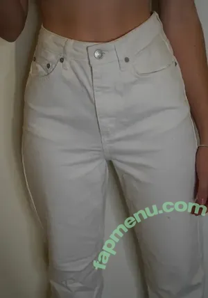 Laura Marie Soons / laurachesnok nude photo #0101