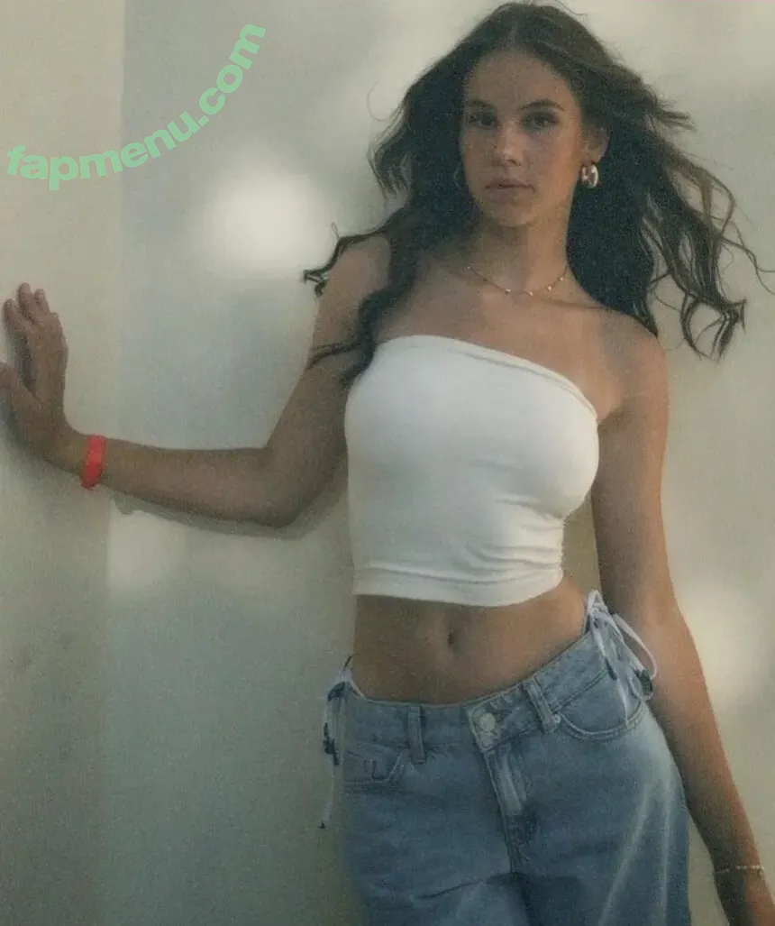 Laura Marie Soons nude photo #0065 (laurachesnok)