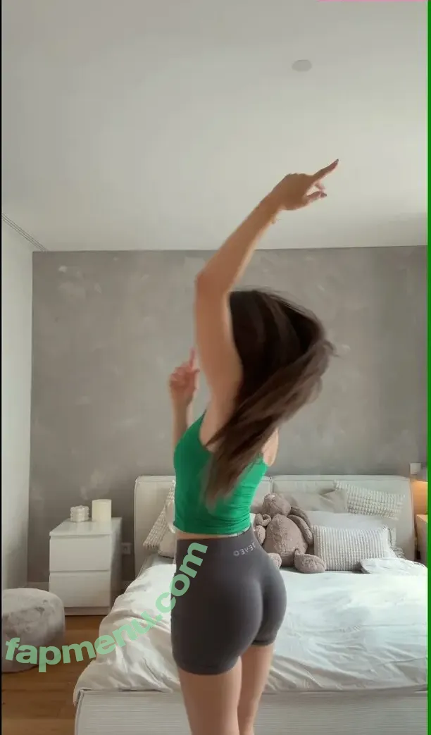 Laura Marie Soons nude photo #0232 (laurachesnok)