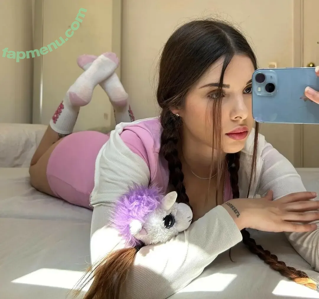 Laura Merliin nude photo #0006 (lauramerliin)