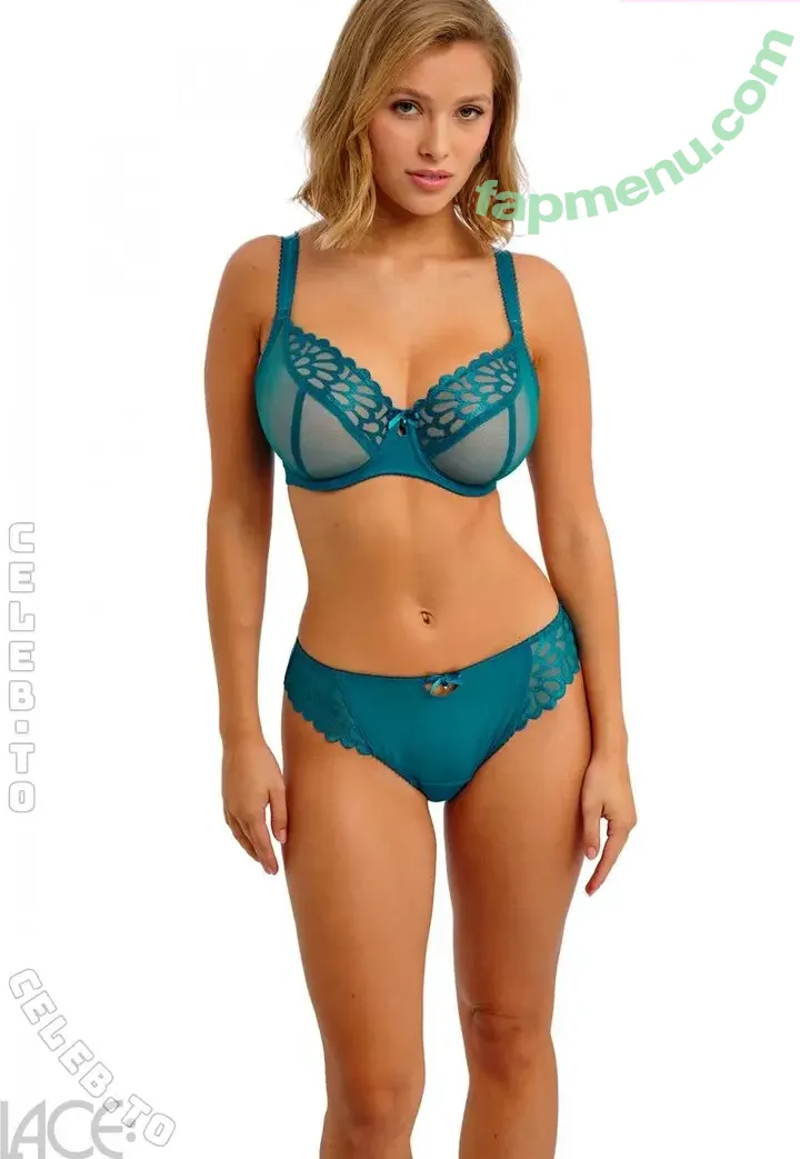 Laura Oganessian nude photo #0541 (Lauraoganessian)