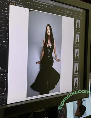 Laura Pausini / laurapausini nude photo #0023