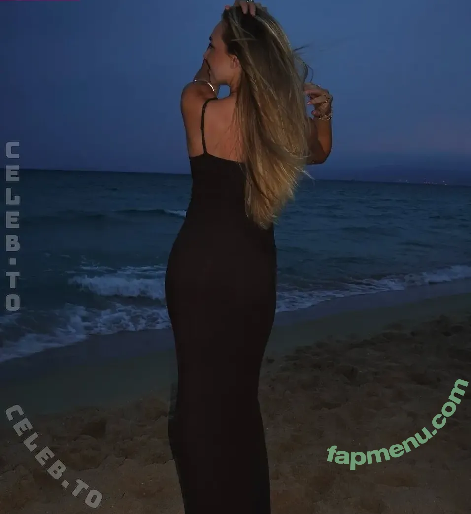 laura__pkr nude photo #0147 (laura_pkr)