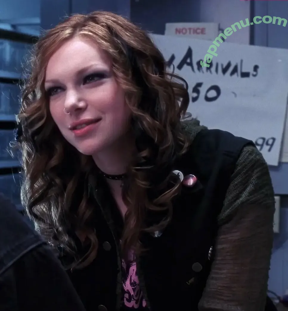 Laura Prepon nude photo #0084 (bomatopia / lauraprepon)