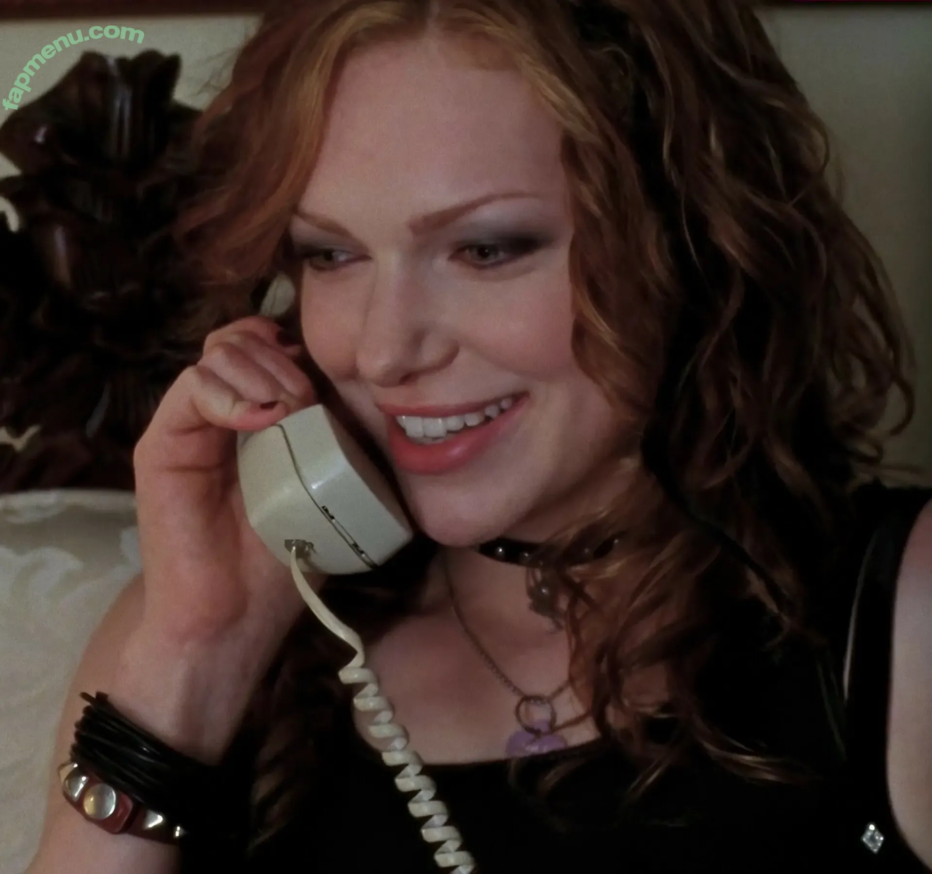 Laura Prepon nude photo #0090 (bomatopia / lauraprepon)