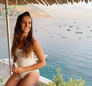 Laura Robson / laurarobson5 nude photo #0054