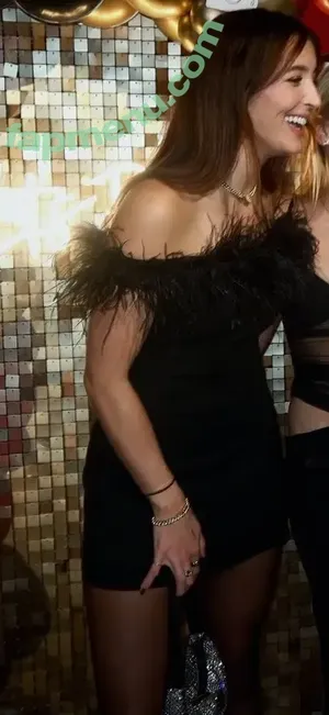 Laura Robson / laurarobson5 nude photo #0132