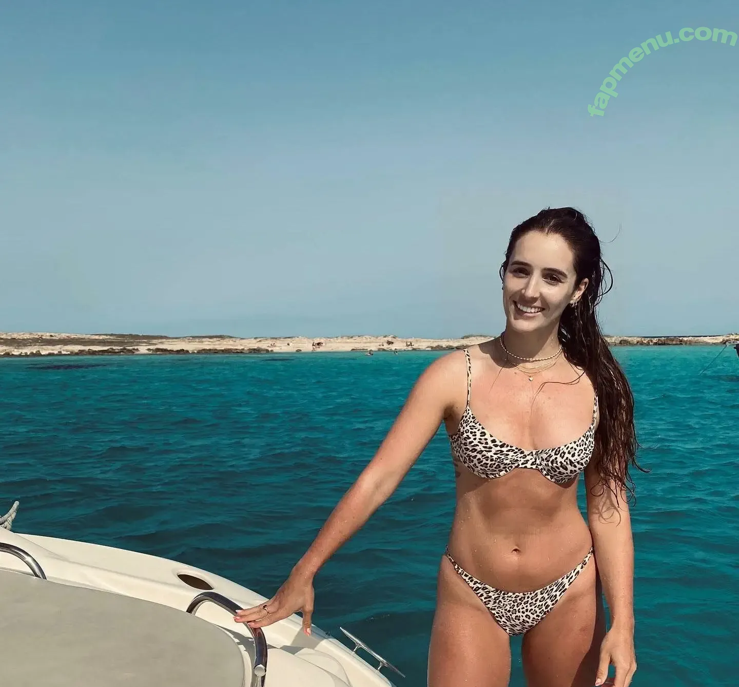 Laura Robson nude photo #0050 (laurarobson5)