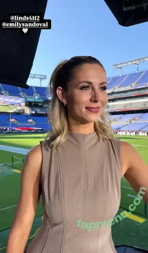 Laura Rutledge / lauramrutledge nude photo #0166