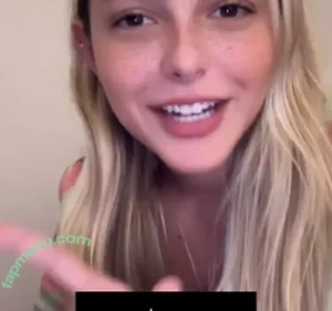 Laura Schadeck / lauraschadeck nude photo #0032