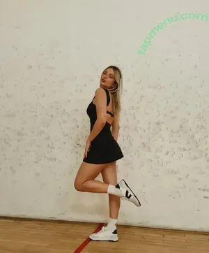 Laura Schadeck / lauraschadeck nude photo #0039