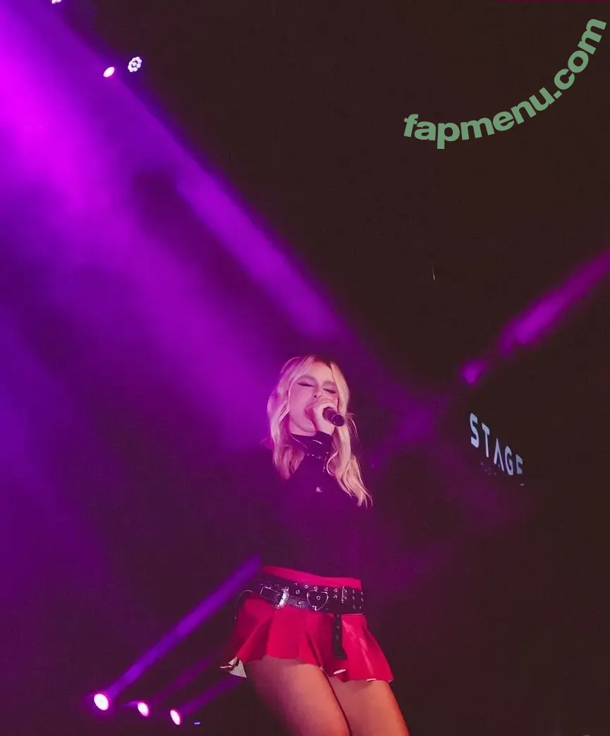 Laura Schadeck nude photo #0054 (lauraschadeck)