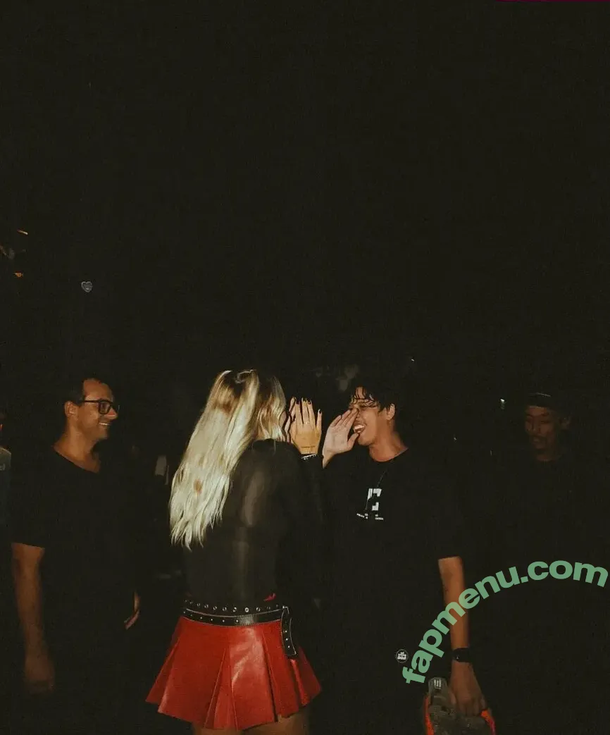 Laura Schadeck nude photo #0062 (lauraschadeck)