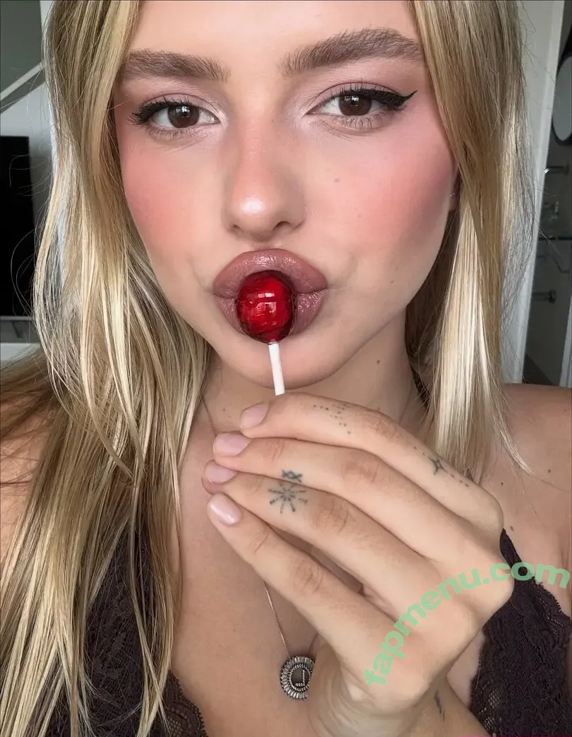 Laura Schadeck nude photo #0077 (lauraschadeck)