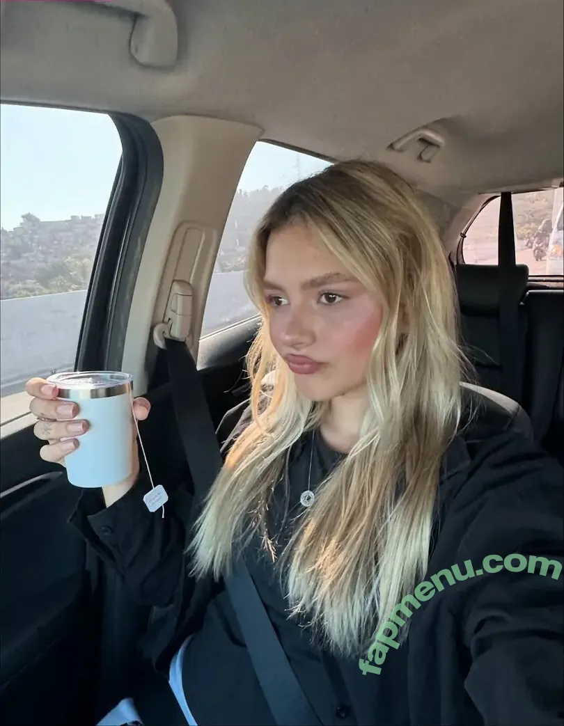 Laura Schadeck nude photo #0079 (lauraschadeck)