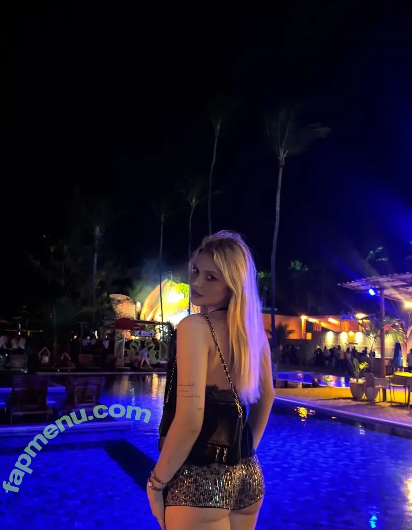 Laura Schadeck nude photo #0086 (lauraschadeck)