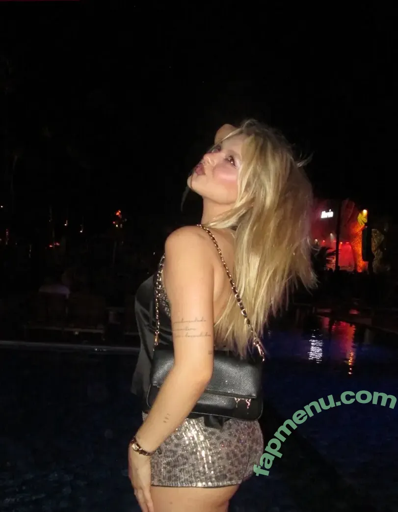 Laura Schadeck nude photo #0088 (lauraschadeck)